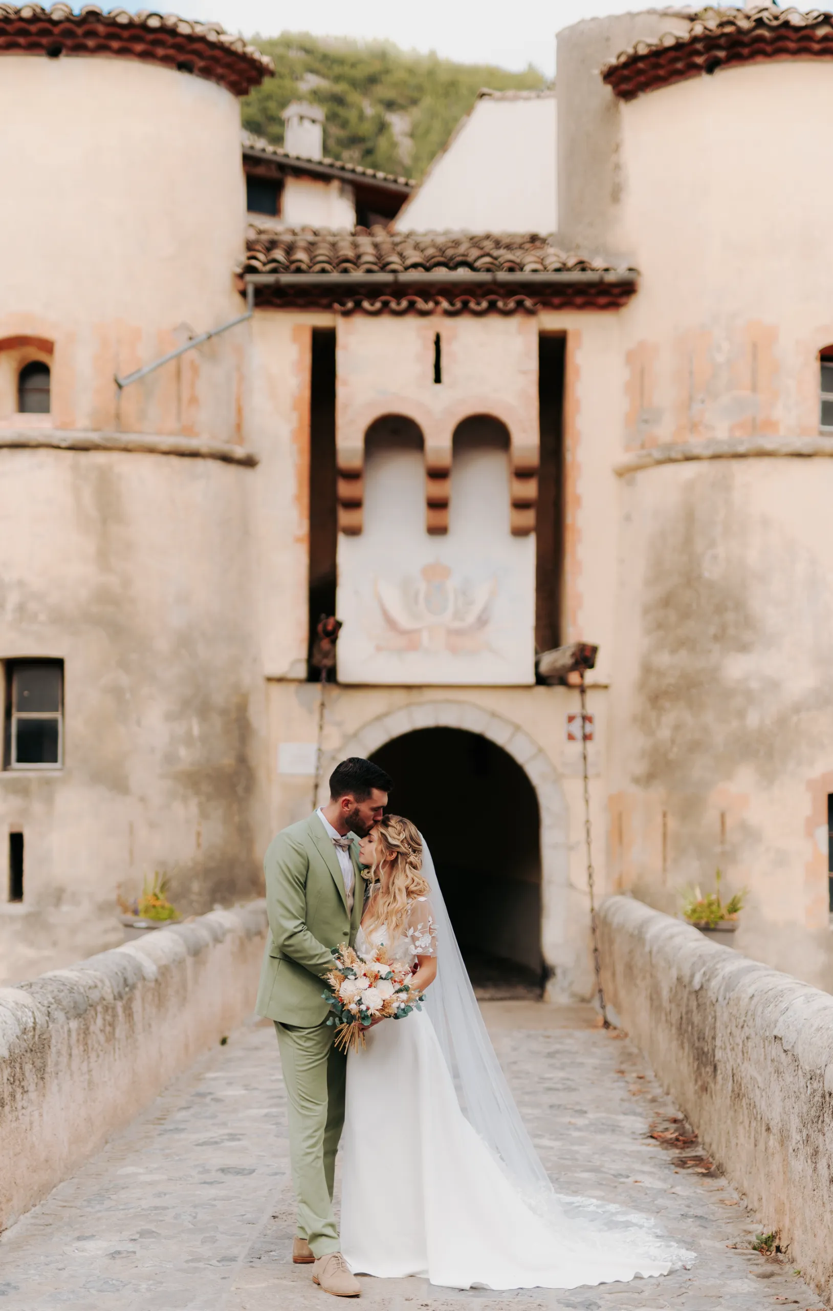Photographe mariage Domaine de Glandève Entrevaux Alpes-de-Haute-Provence