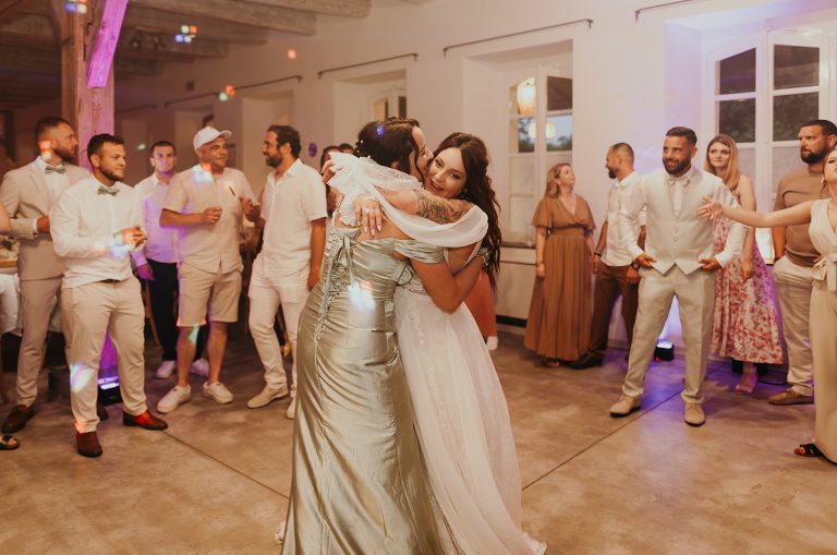 PHOTOGRAPHE DE MARIAGE, LA MAGNANERIE À SEILLANS EN PROVENCE ALPES CÔTE D'AZUR