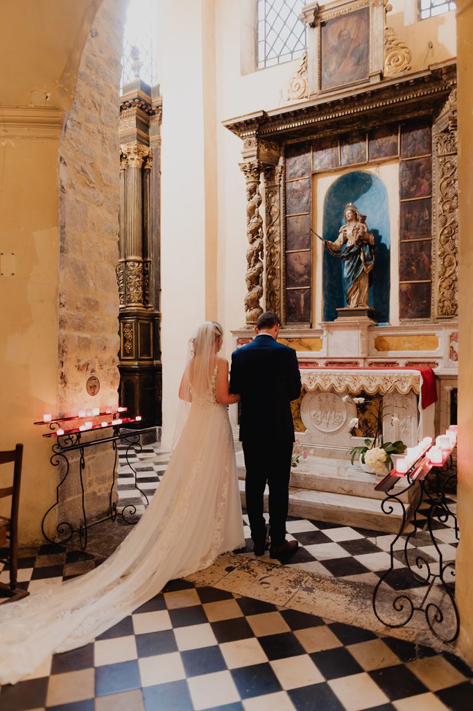 Cérémonie religieuse à l’église de Vence