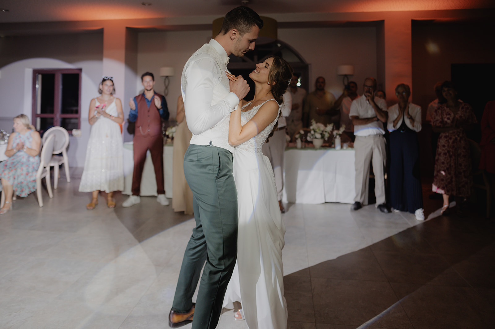 PHOTOGRAPHE DE MARIAGE AU JAS DU PEBRIER DANS LE VAR (83)