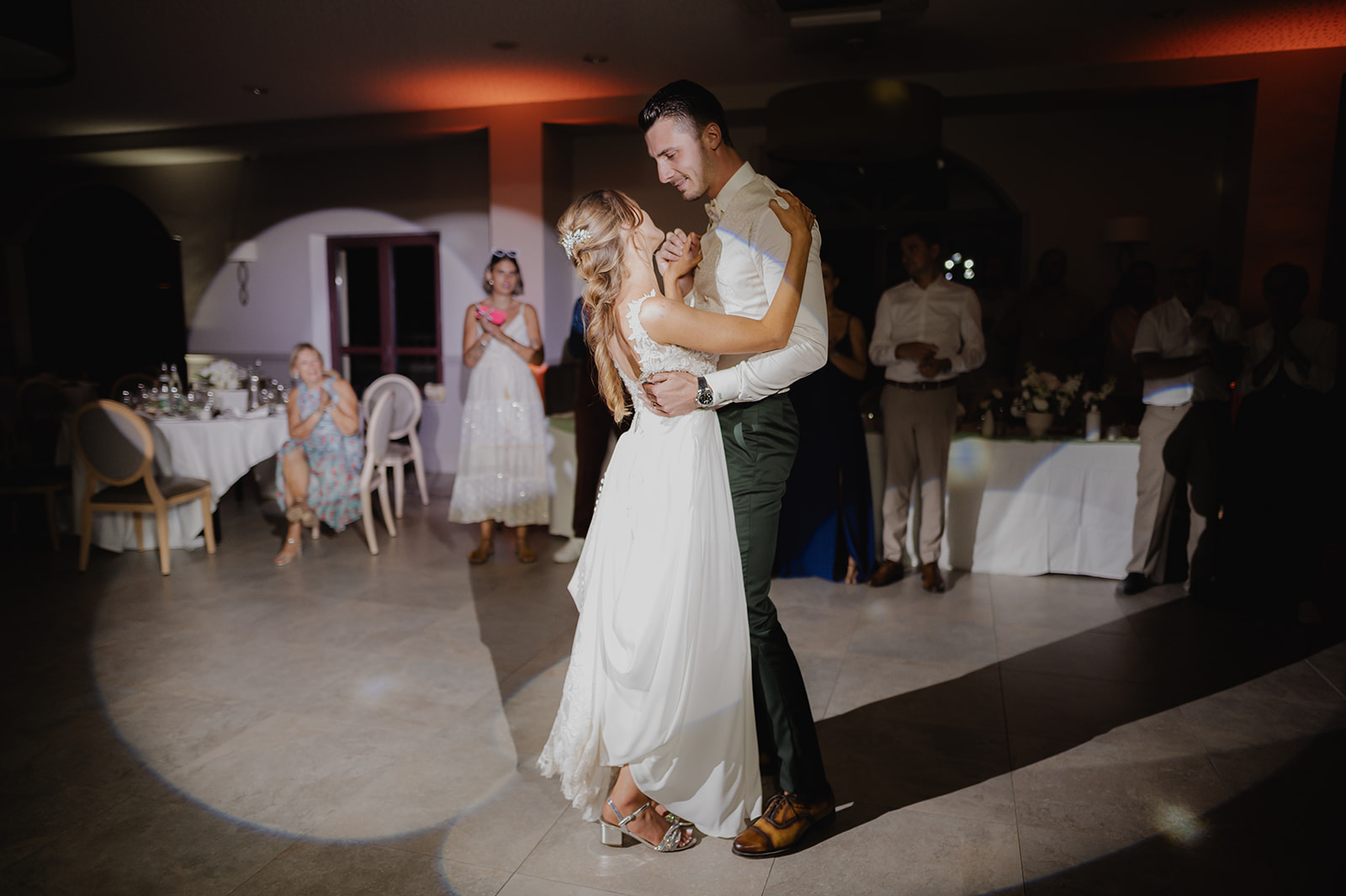 PHOTOGRAPHE DE MARIAGE AU JAS DU PEBRIER DANS LE VAR (83)