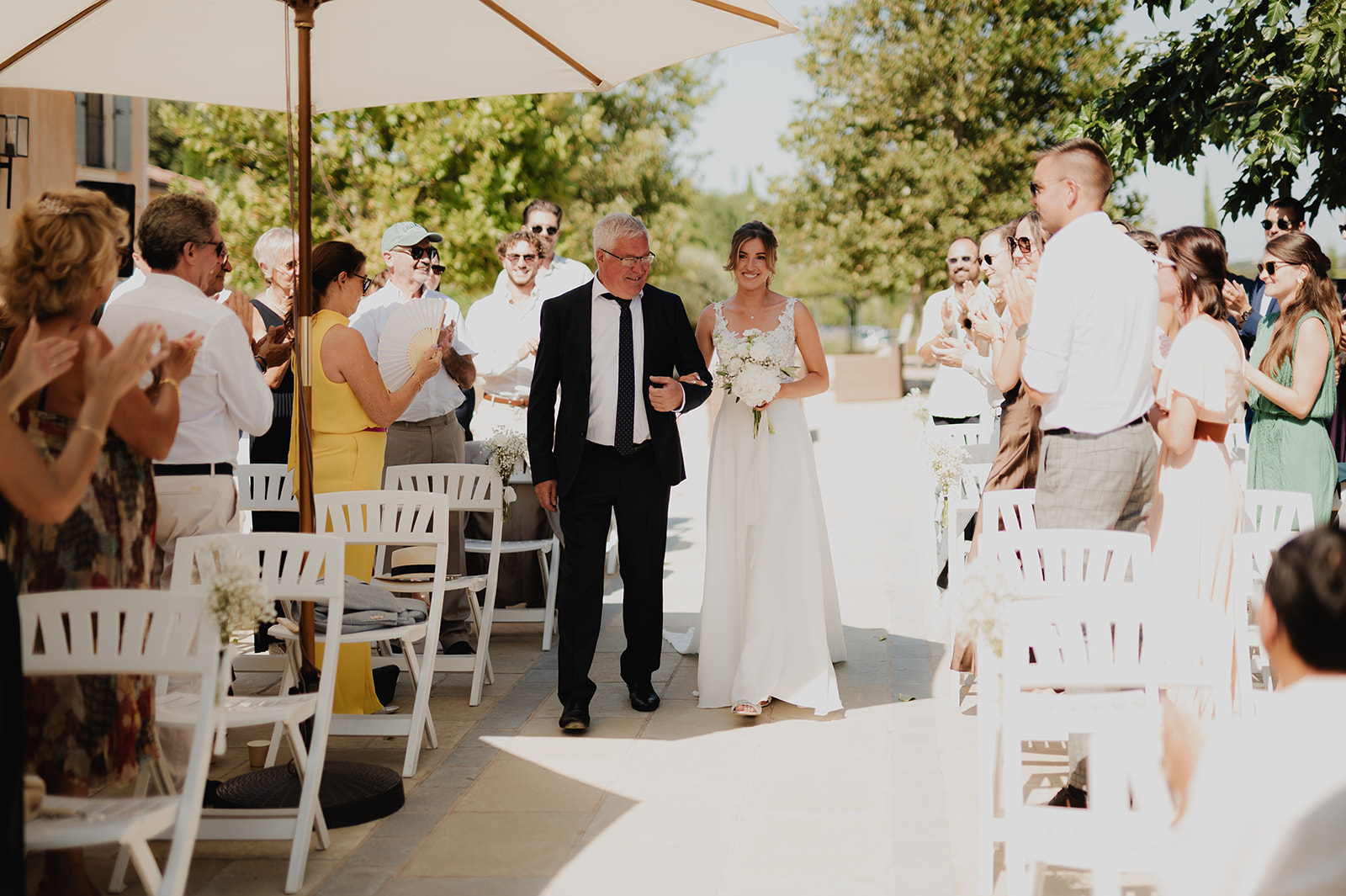 PHOTOGRAPHE DE MARIAGE AU JAS DU PEBRIER DANS LE VAR (83)