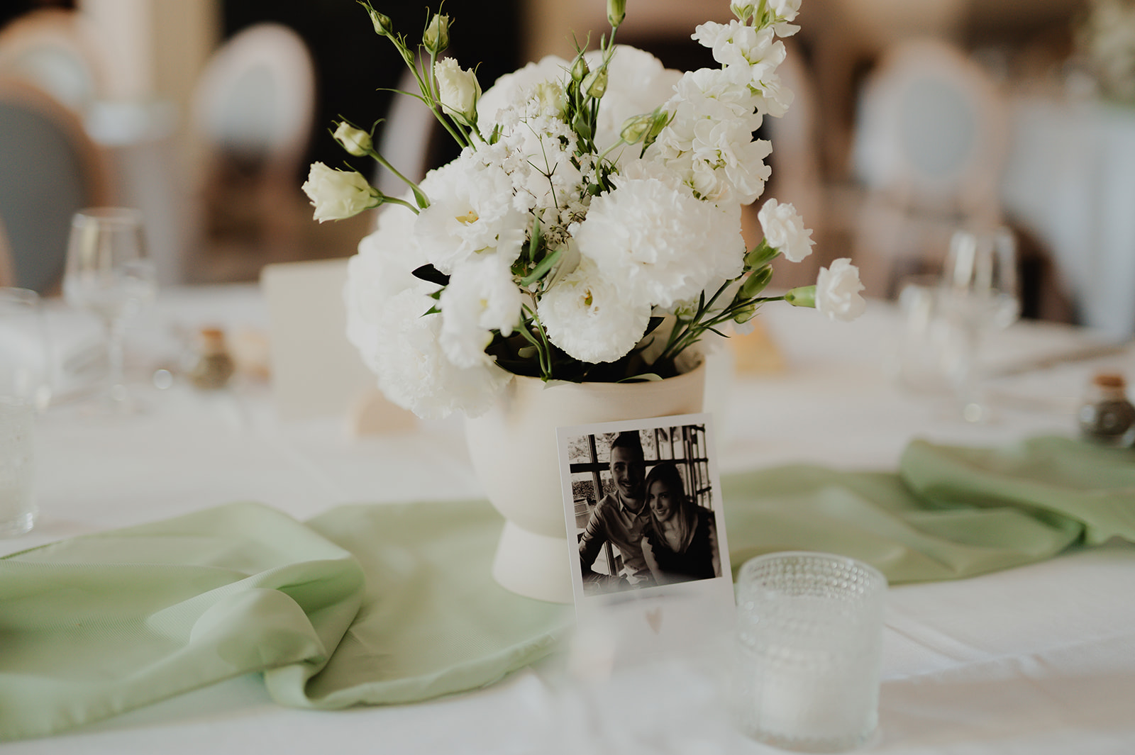 PHOTOGRAPHE DE MARIAGE AU JAS DU PEBRIER DANS LE VAR (83)