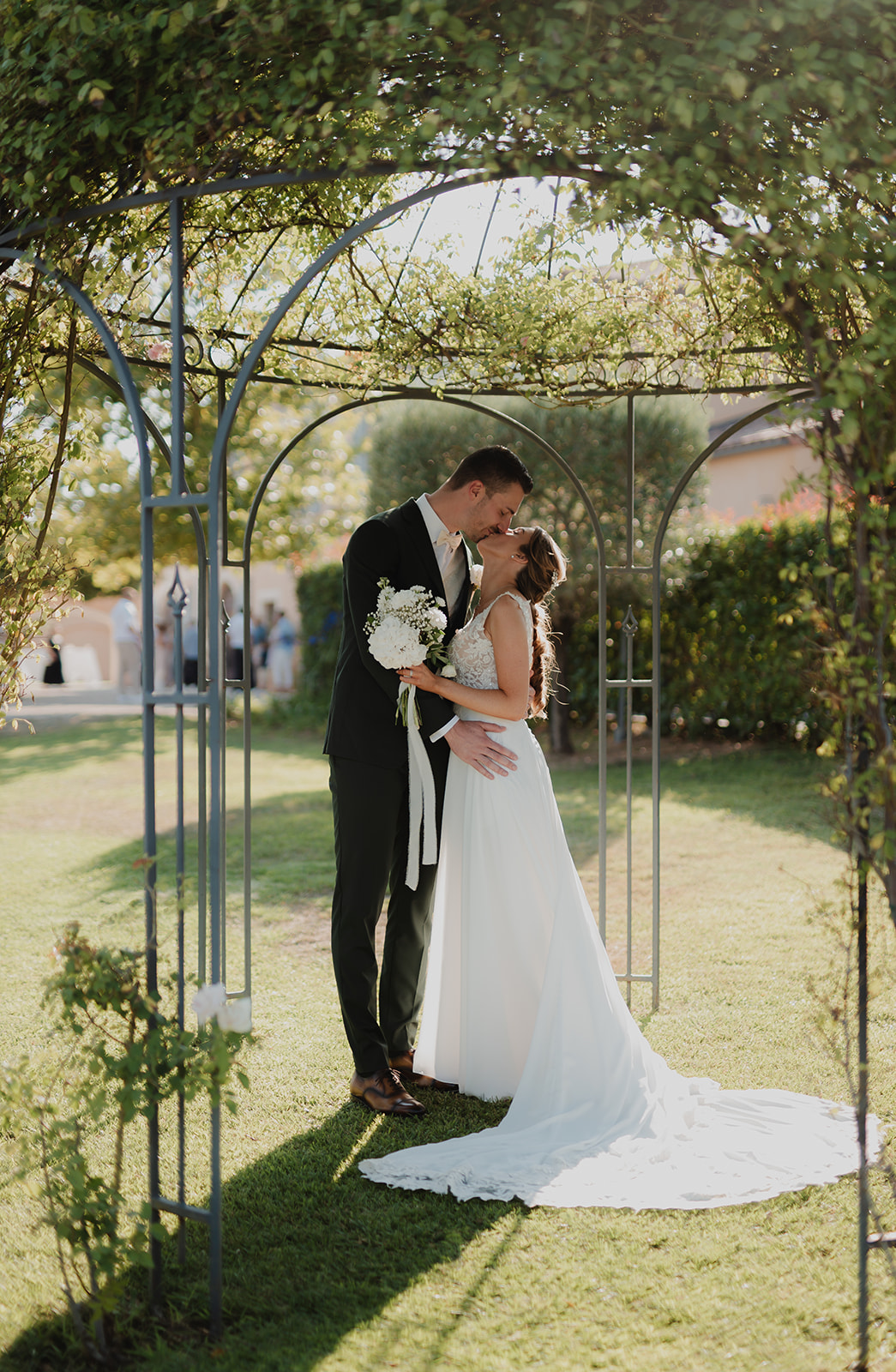 PHOTOGRAPHE DE MARIAGE AU JAS DU PEBRIER DANS LE VAR (83)