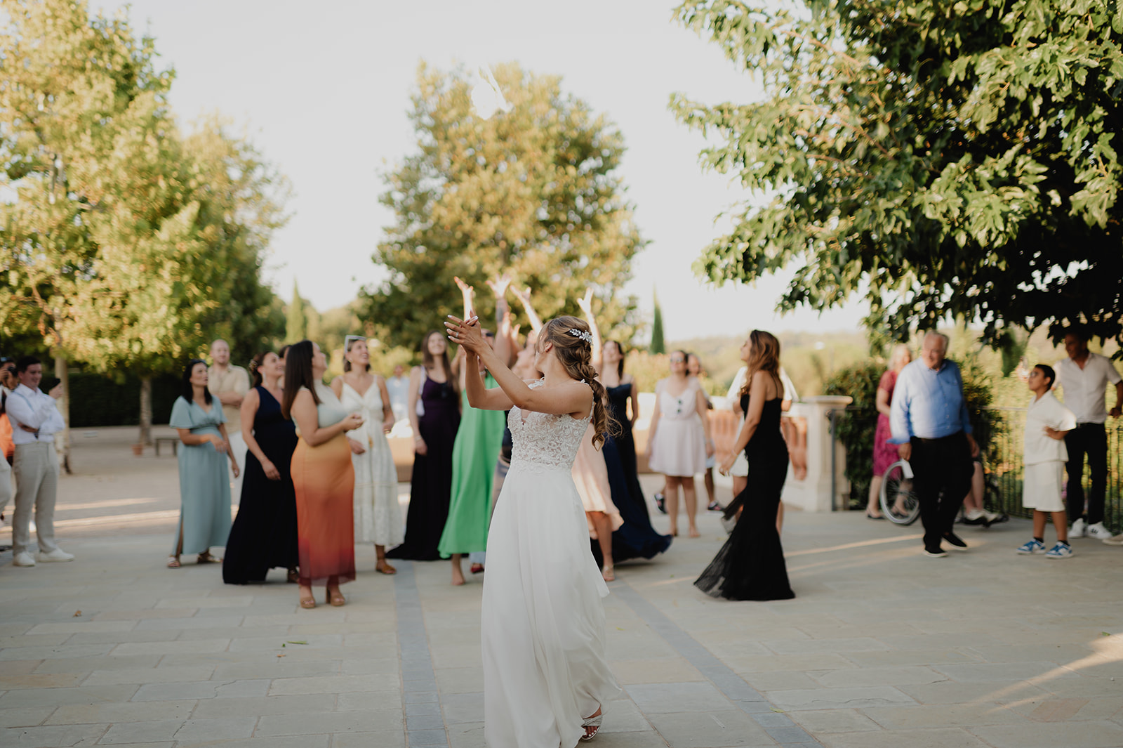 PHOTOGRAPHE DE MARIAGE AU JAS DU PEBRIER DANS LE VAR (83)