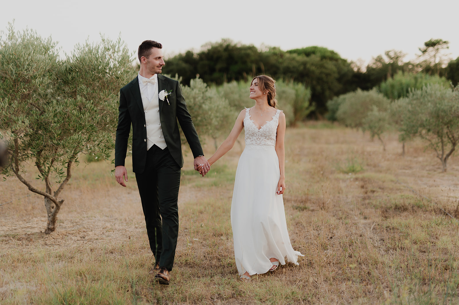 PHOTOGRAPHE DE MARIAGE AU JAS DU PEBRIER DANS LE VAR (83)