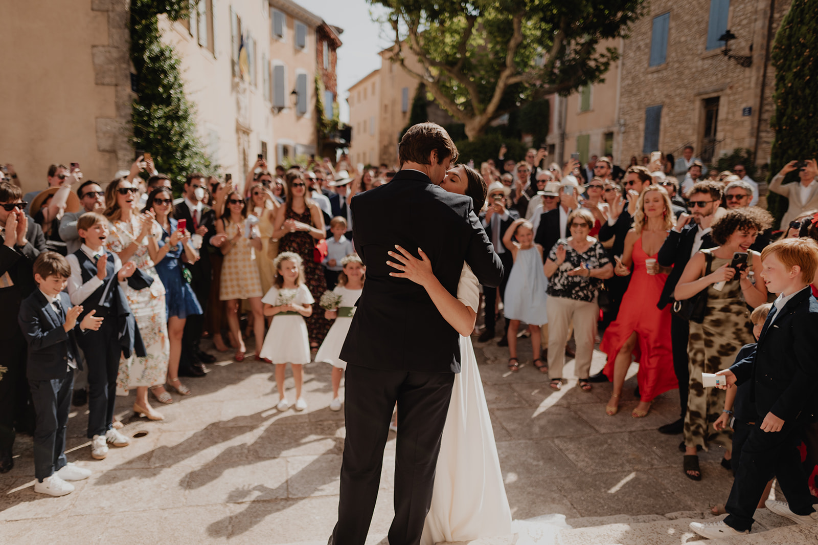 PHOTOGRAPHE DE MARIAGE AU CHÂTEAU DU GRIFFON, PROVENCE