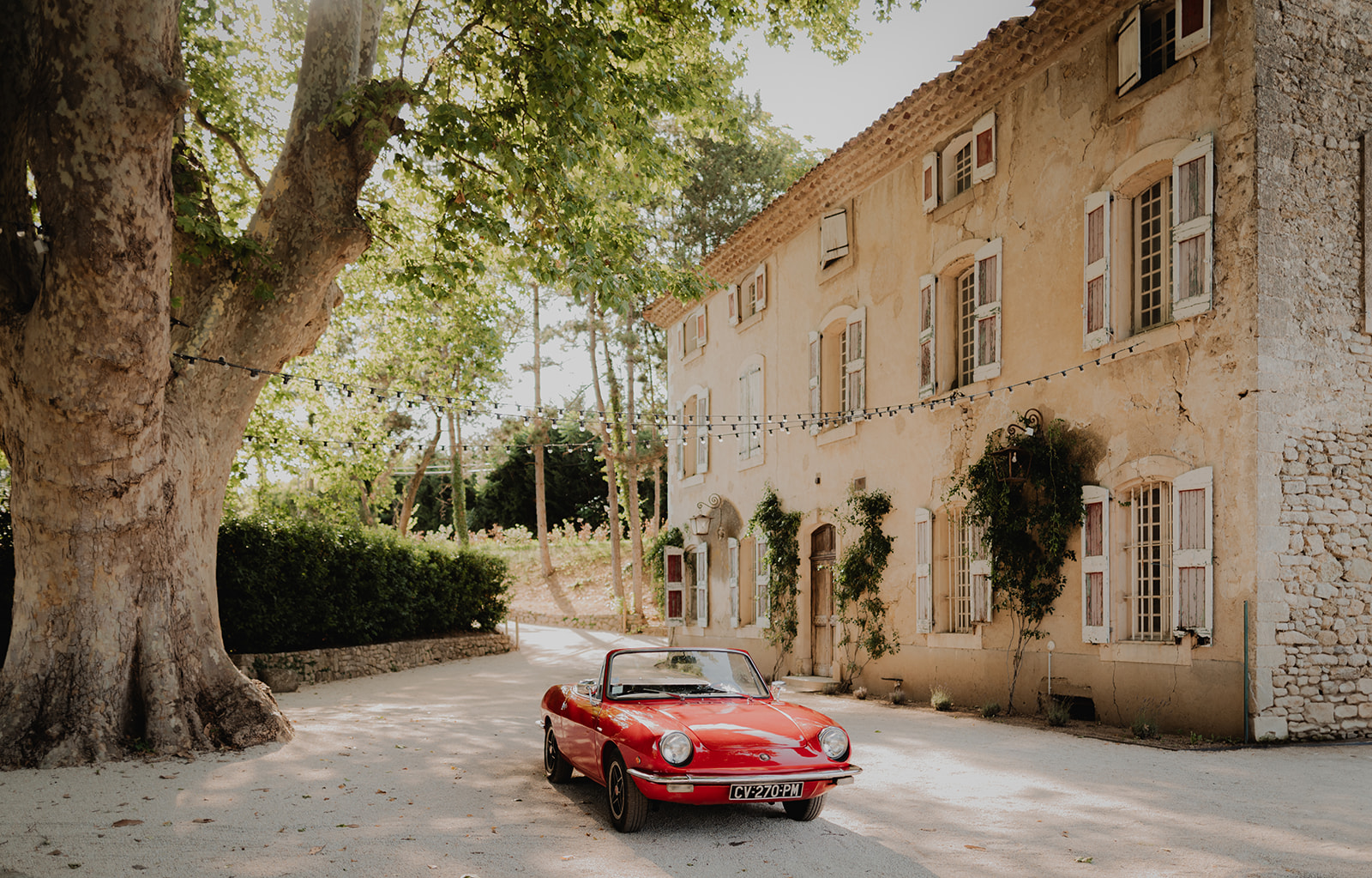 PHOTOGRAPHE DE MARIAGE AU CHÂTEAU DU GRIFFON, PROVENCE