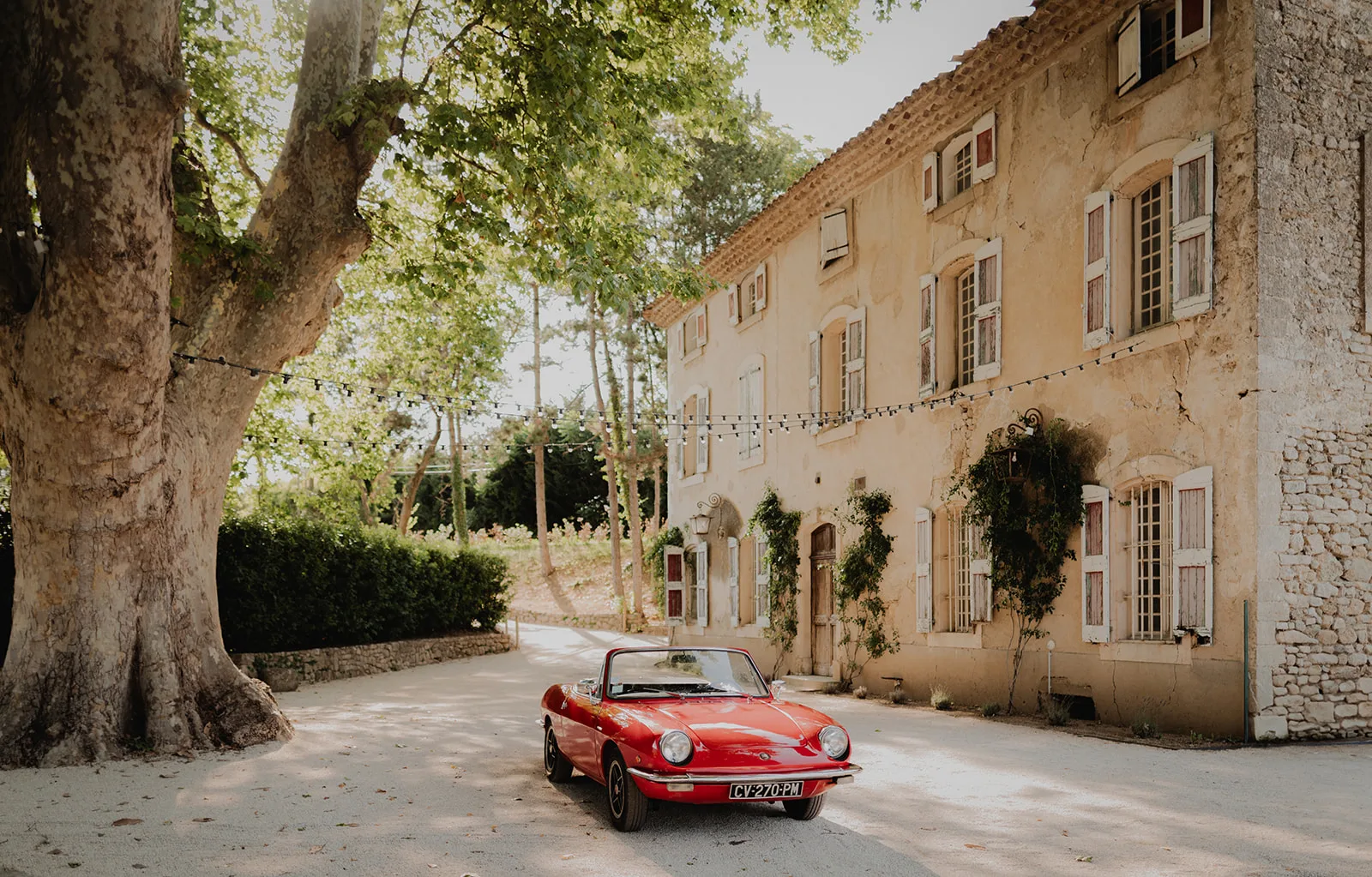 PHOTOGRAPHE DE MARIAGE AU CHÂTEAU DU GRIFFON, PROVENCE