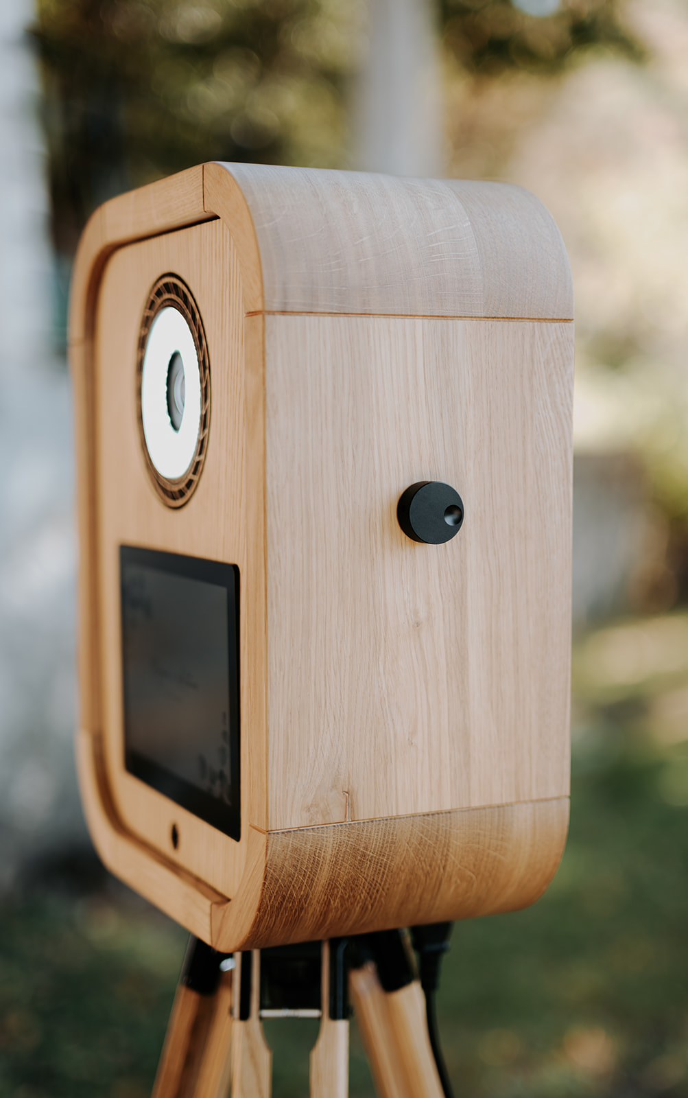 Location photobooth en bois vintage Alpes-Maritimes VAR PACA