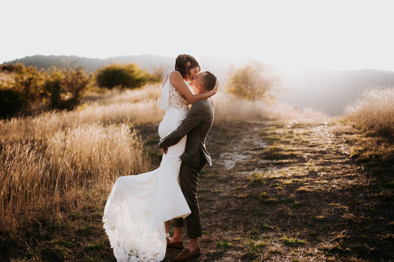 PHOTOGRAPHE DE MARIAGE AU CHATEAU DE MEOUILLES À SAINT-ANDRÉ- LES-ALPES