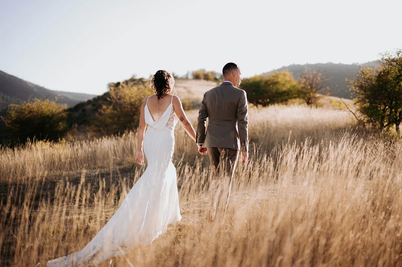 PHOTOGRAPHE DE MARIAGE AU CHATEAU DE MEOUILLES À SAINT-ANDRÉ- LES-ALPES