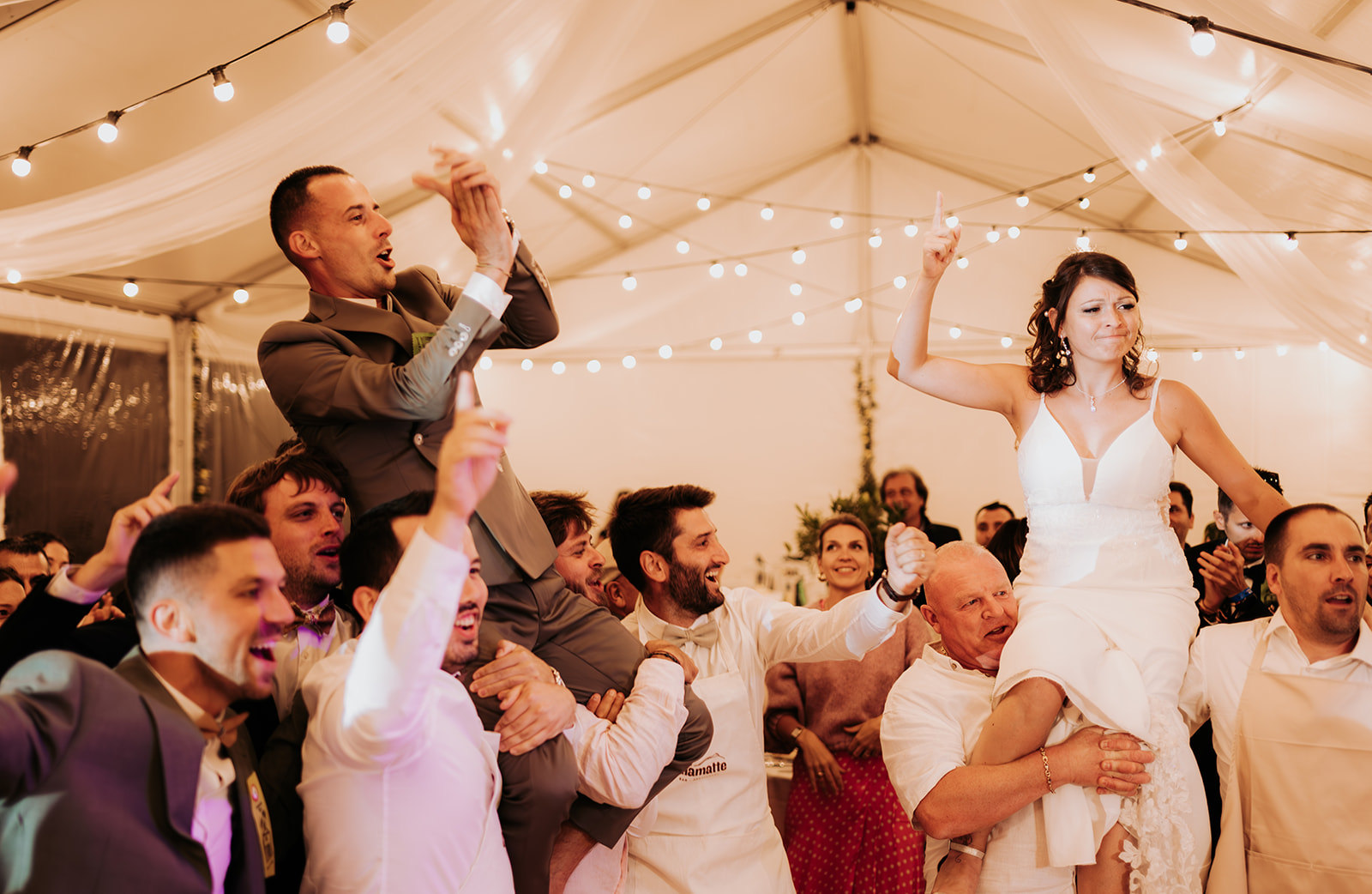 PHOTOGRAPHE DE MARIAGE AU CHATEAU DE MEOUILLES À SAINT-ANDRÉ- LES-ALPES