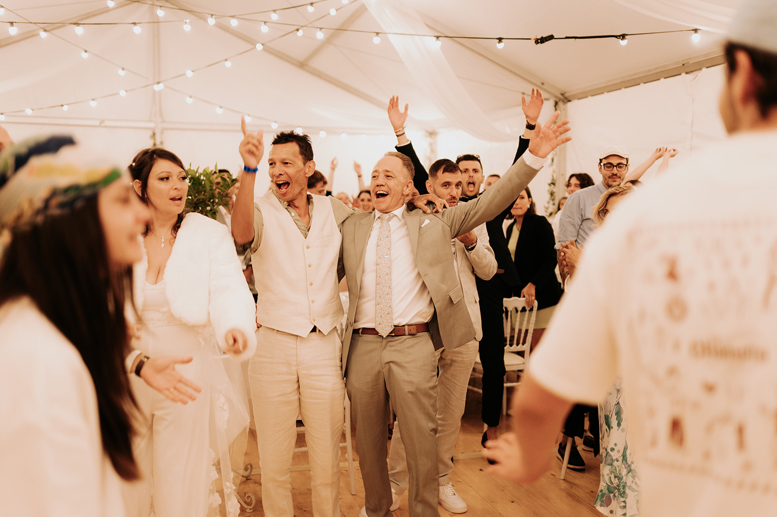 PHOTOGRAPHE DE MARIAGE AU CHATEAU DE MEOUILLES À SAINT-ANDRÉ- LES-ALPES