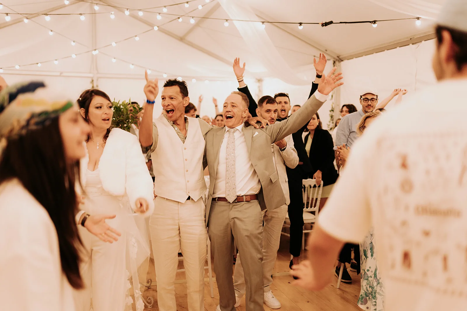PHOTOGRAPHE DE MARIAGE AU CHATEAU DE MEOUILLES À SAINT-ANDRÉ- LES-ALPES