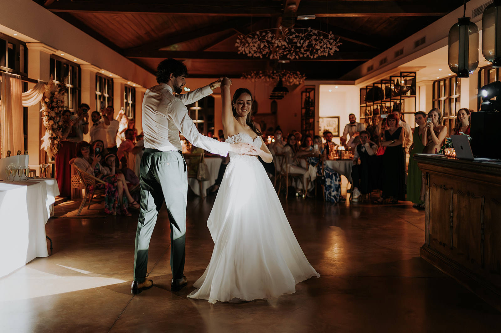 PHOTOGRAPHE DE MARIAGE AU DOMAINE DE FONTAINEBLEAU EN PROVENCE