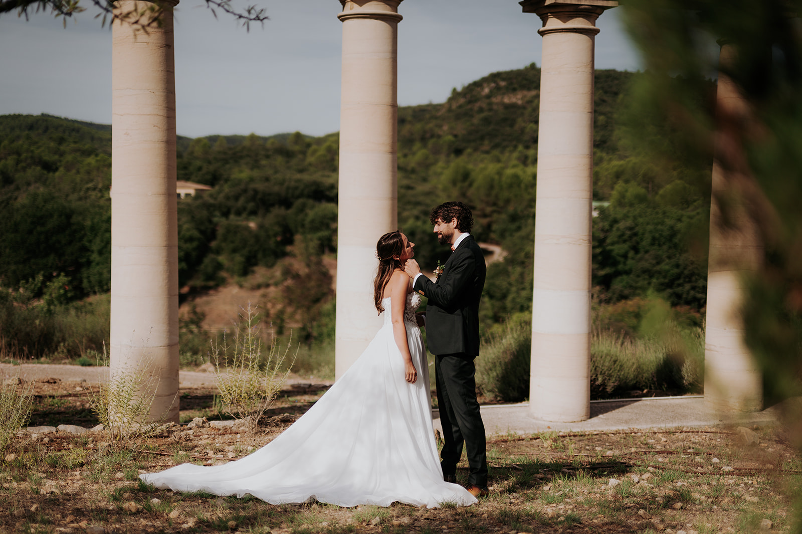 PHOTOGRAPHE DE MARIAGE AU DOMAINE DE FONTAINEBLEAU EN PROVENCE