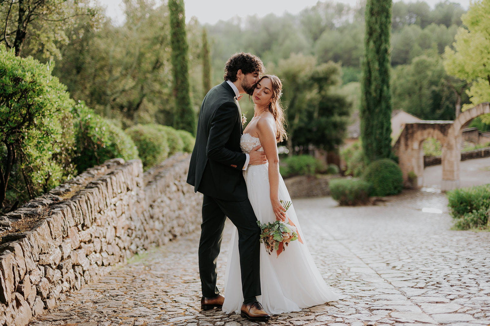PHOTOGRAPHE DE MARIAGE AU DOMAINE DE FONTAINEBLEAU EN PROVENCE